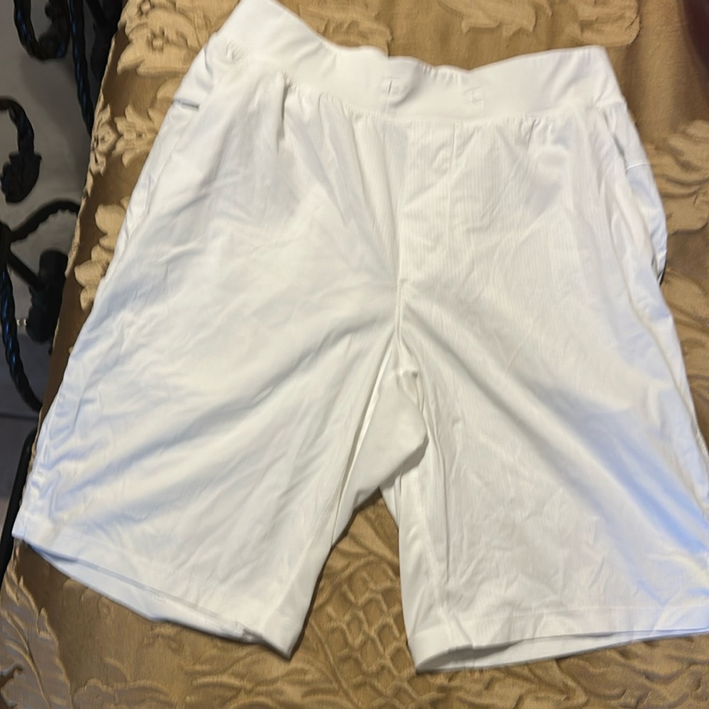 Lululemon men’s shorts